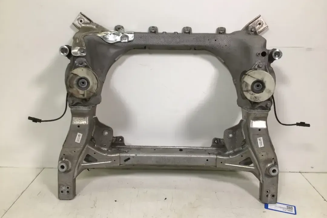 FRONT-AXLE BRACKET Rep. A2536205700